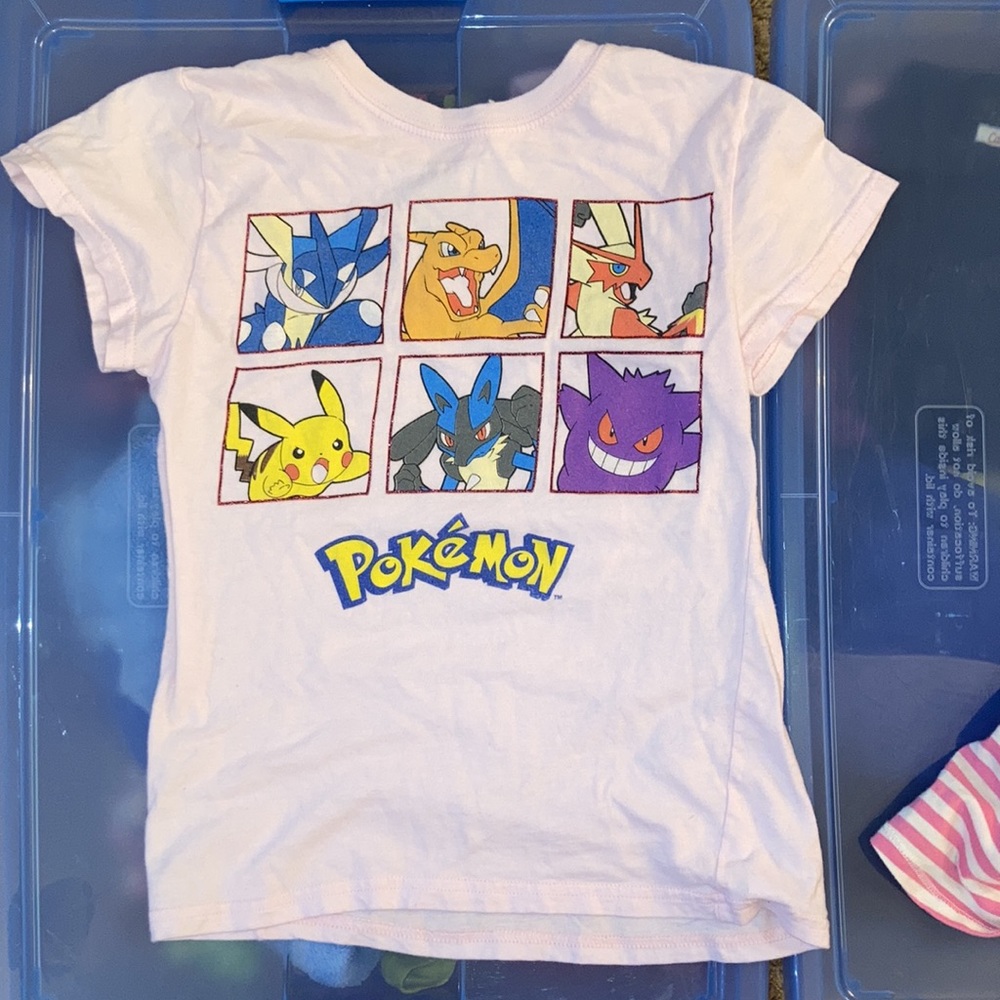 Mickey Minnie Mouse Pokémon Frozen red gold heart tee shirts medium lot of 7 - Picture 13 of 16
